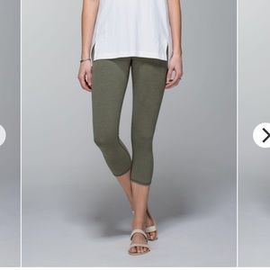 Lululemon wonder under crop (cotton)